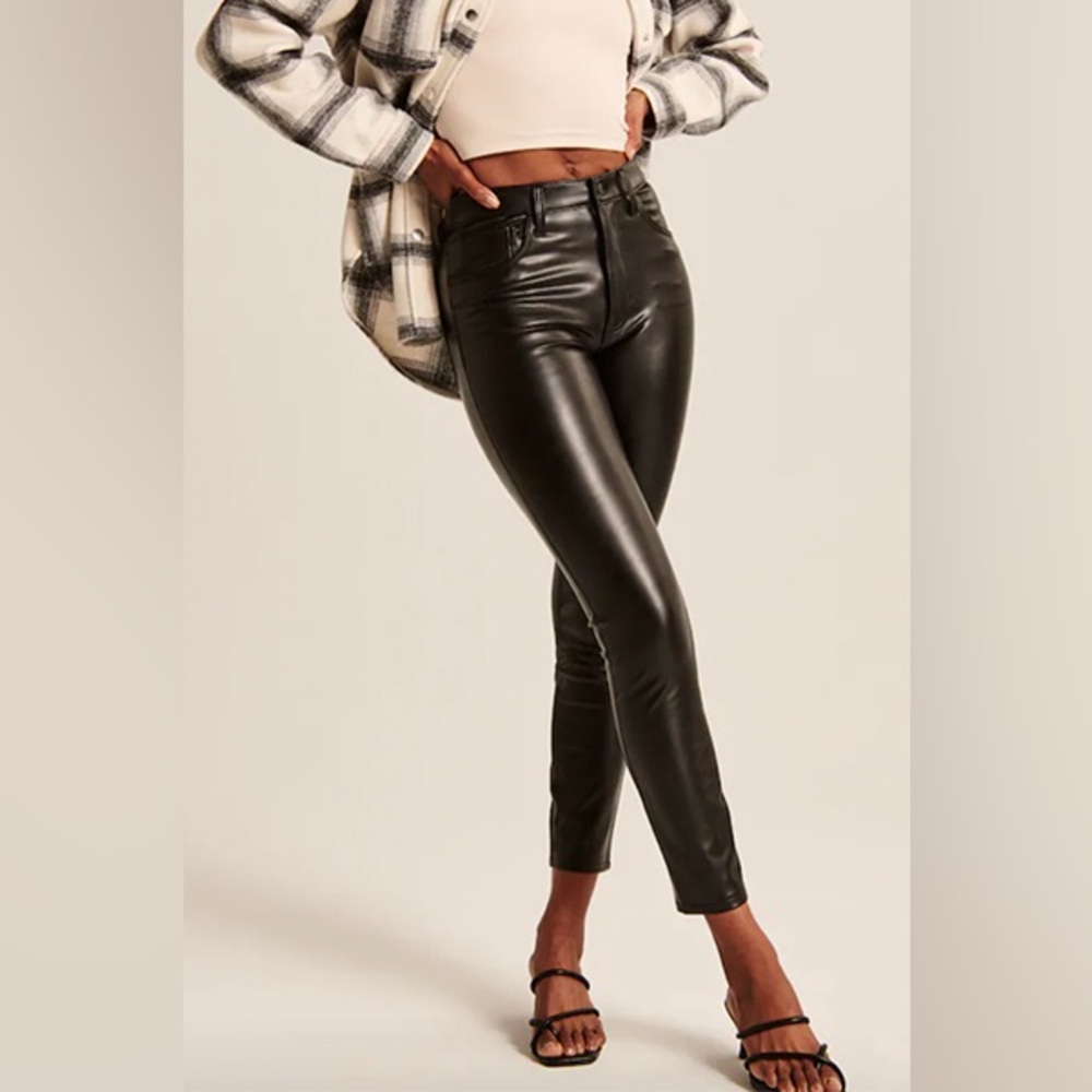 Abercrombie & Fitch Vegan Leather Ankle Straight Pant - Picture 4 of 8